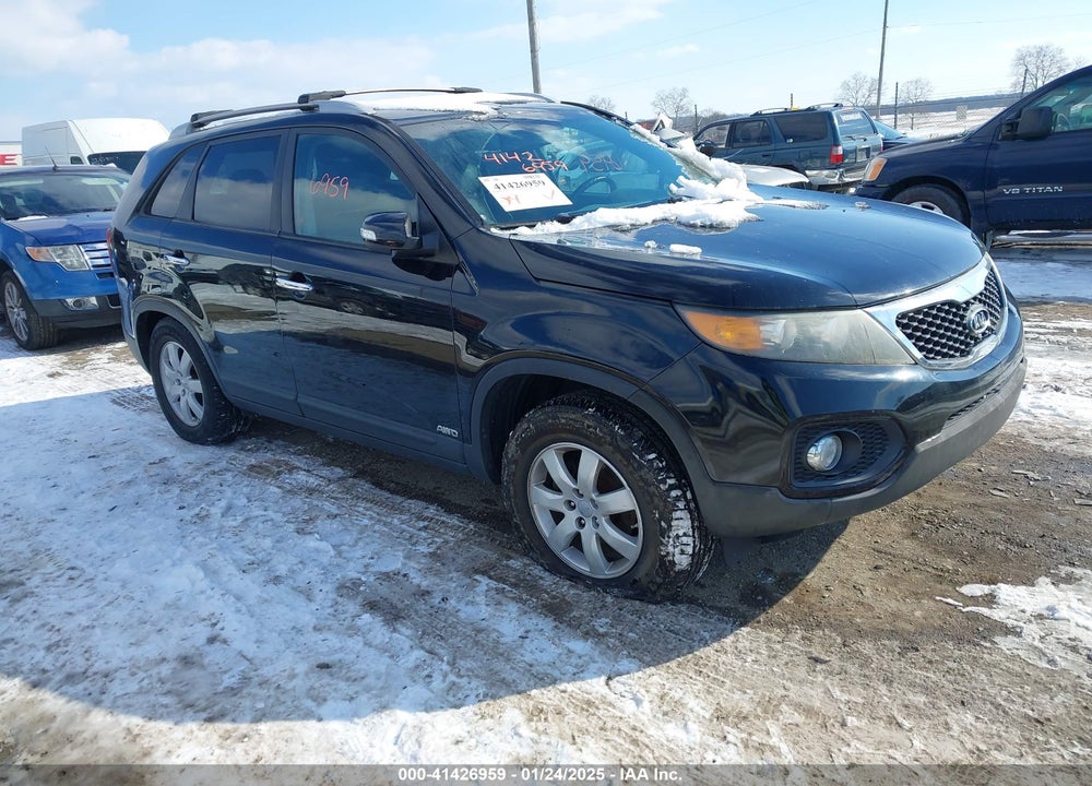 2012 KIA SORENTO LX VIN: 5XYKTDA69CG206846