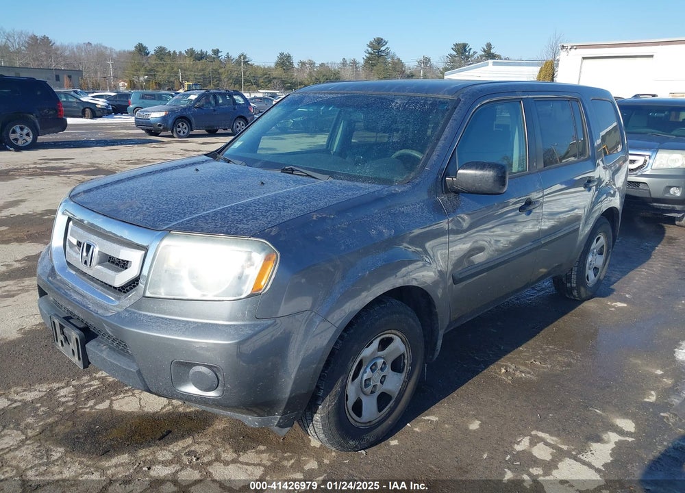 2010 HONDA PILOT LX VIN: 5FNYF4H25AB012615