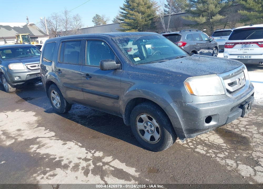 2010 HONDA PILOT LX VIN: 5FNYF4H25AB012615