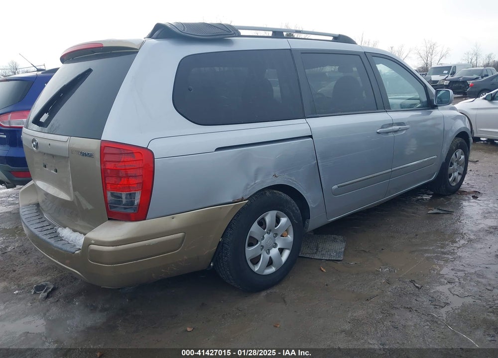 2008 HYUNDAI ENTOURAGE VIN: KNDMC233986047384
