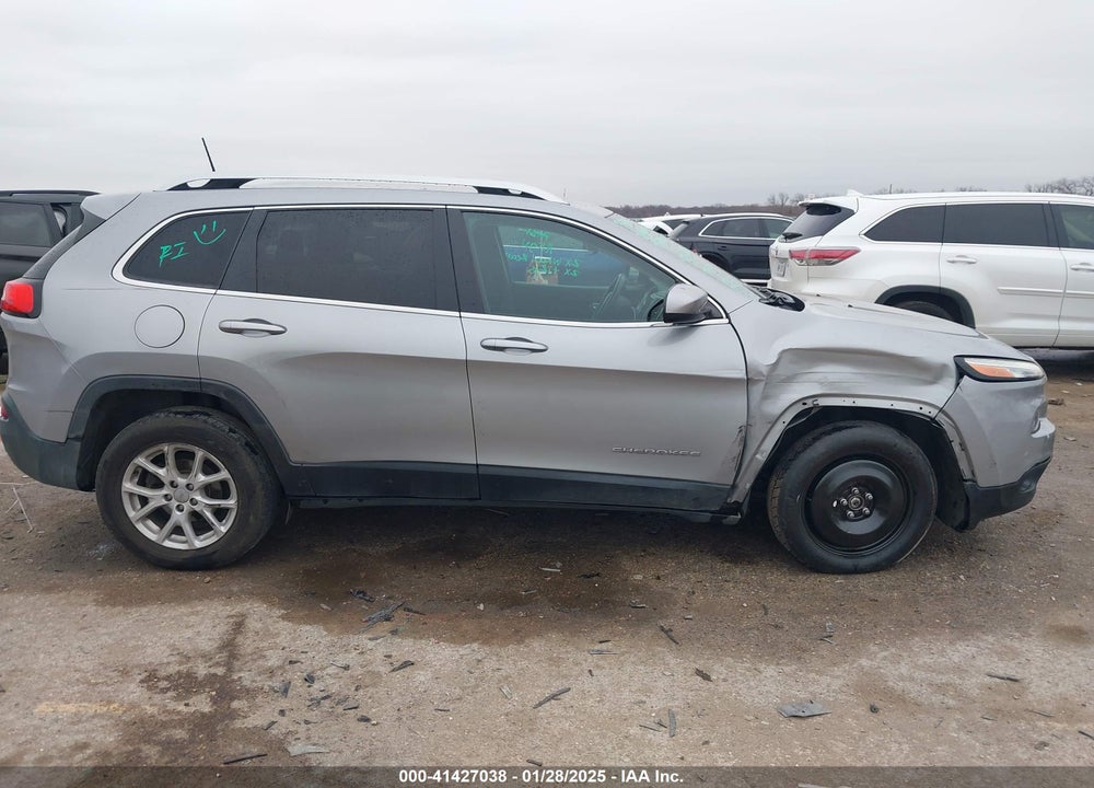 2016 JEEP CHEROKEE VIN: 1C4PJLCB7GW217661