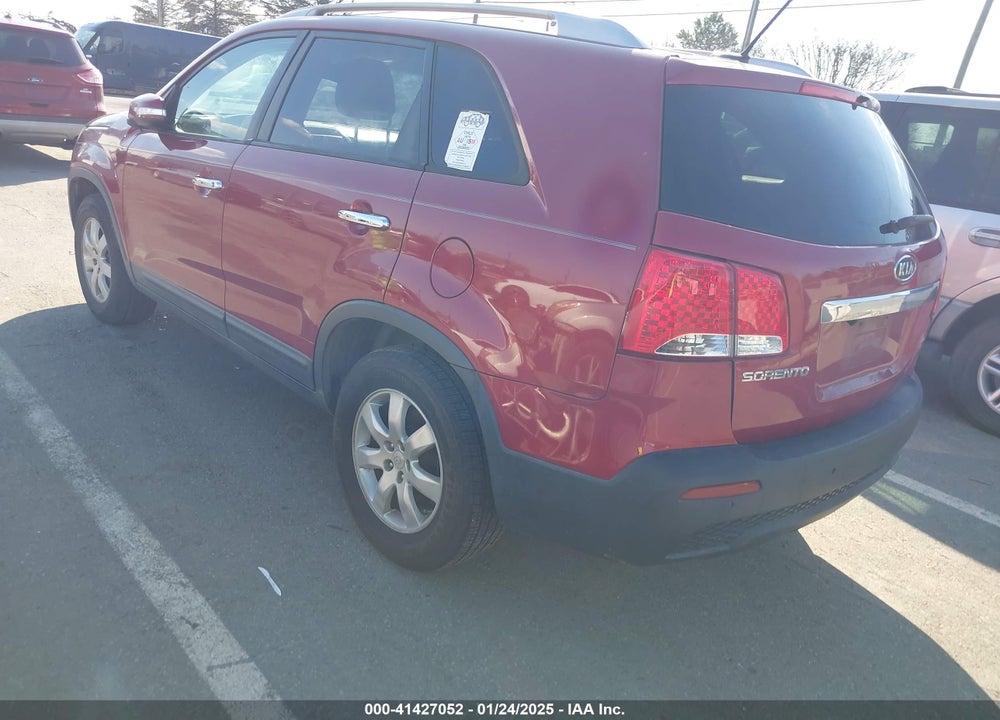 2011 KIA SORENTO LX VIN: 5XYKT3A14BG083244