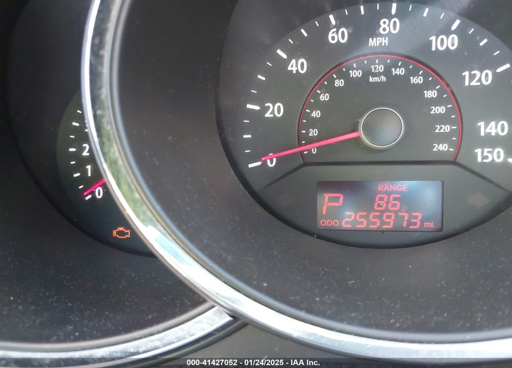 2011 KIA SORENTO LX VIN: 5XYKT3A14BG083244