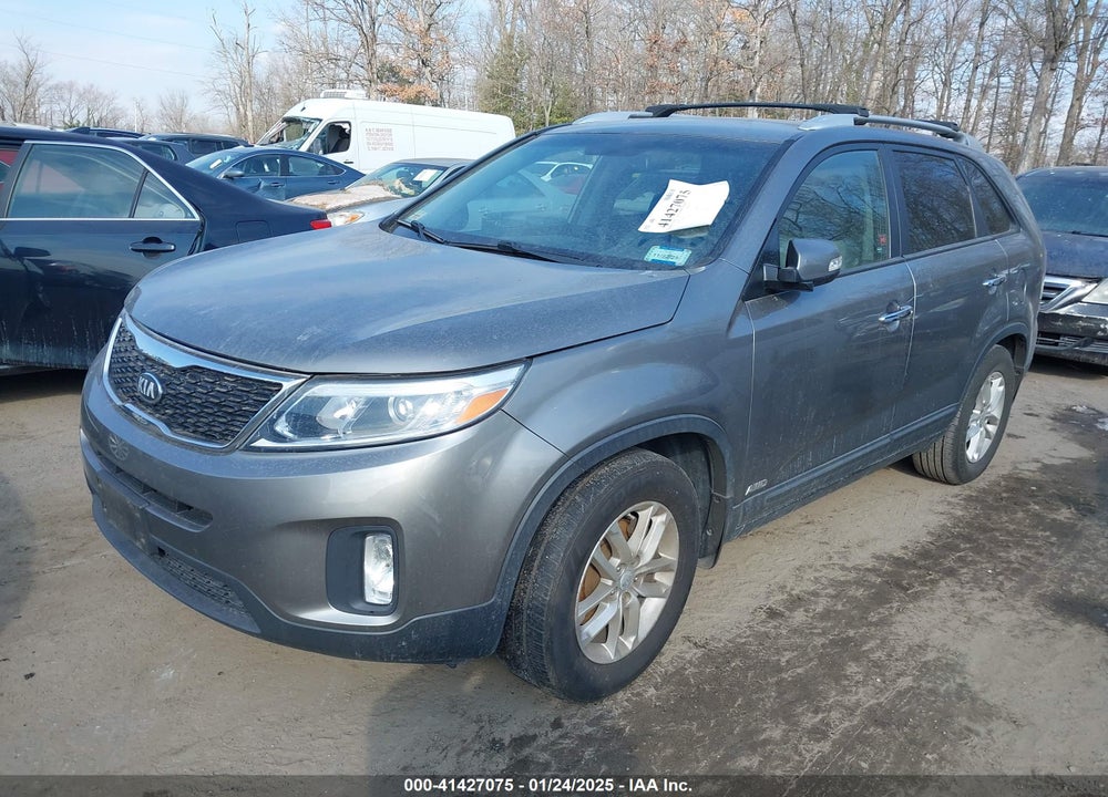2014 KIA SORENTO LX VIN: 5XYKTCA67EG505880