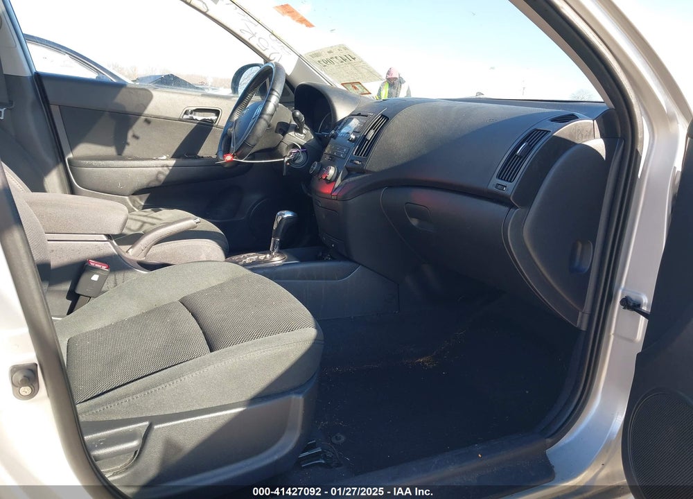 2009 HYUNDAI ELANTRA TOURING VIN: KMHDC86E99U041612