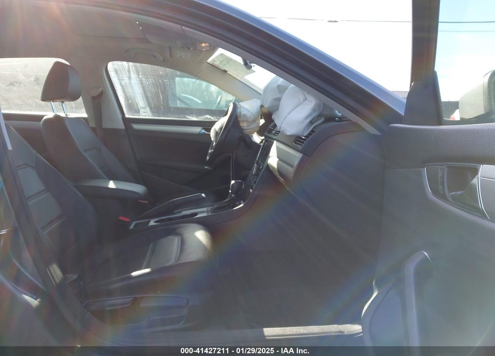2019 VOLKSWAGEN PASSAT VIN: 1VWLA7A36KC010705