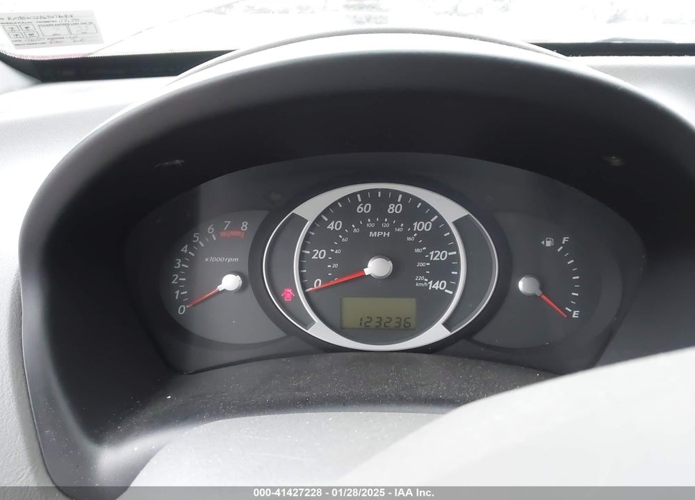 2009 HYUNDAI TUCSON SE VIN: KM8JN72D69U980818