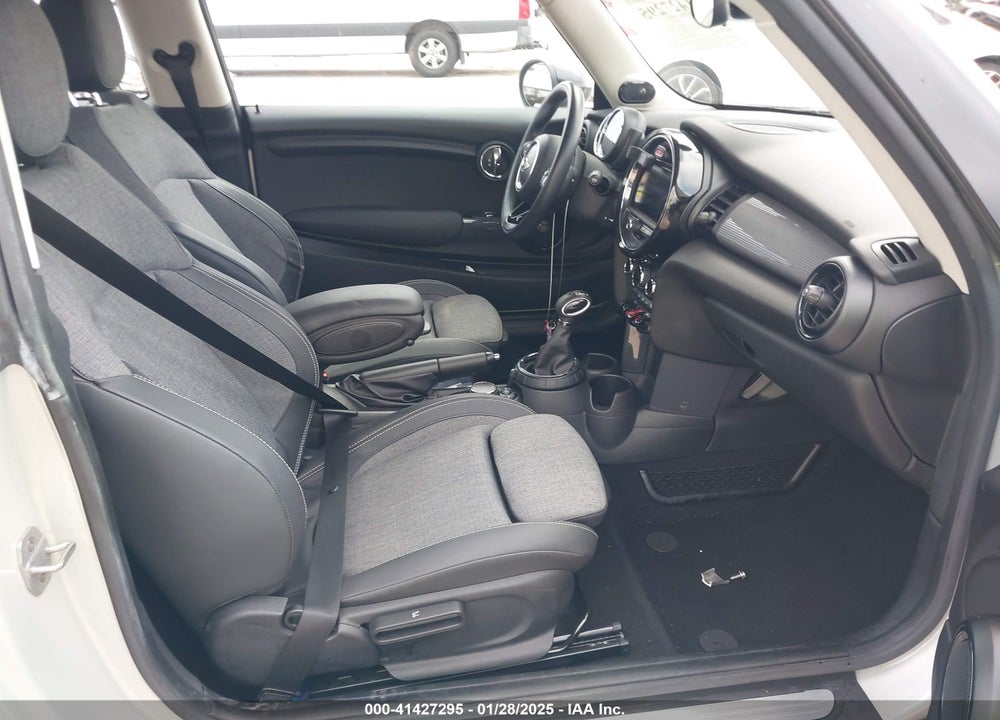 2015 MINI HARDTOP VIN: WMWXM5C59F3A60292