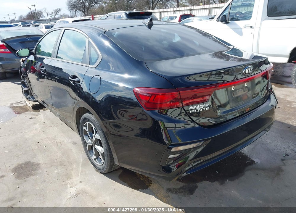 2019 KIA FORTE LXS VIN: 3KPF24AD3KE024008