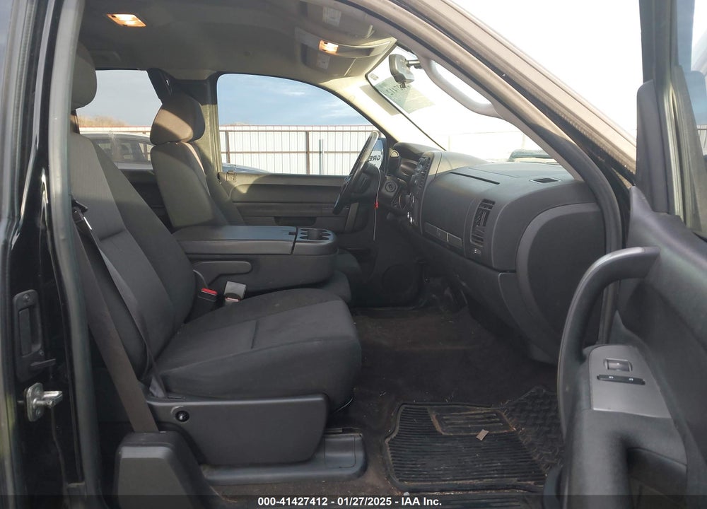 2013 CHEVROLET SILVERADO 1500 VIN: 1GCRKSE76DZ305443