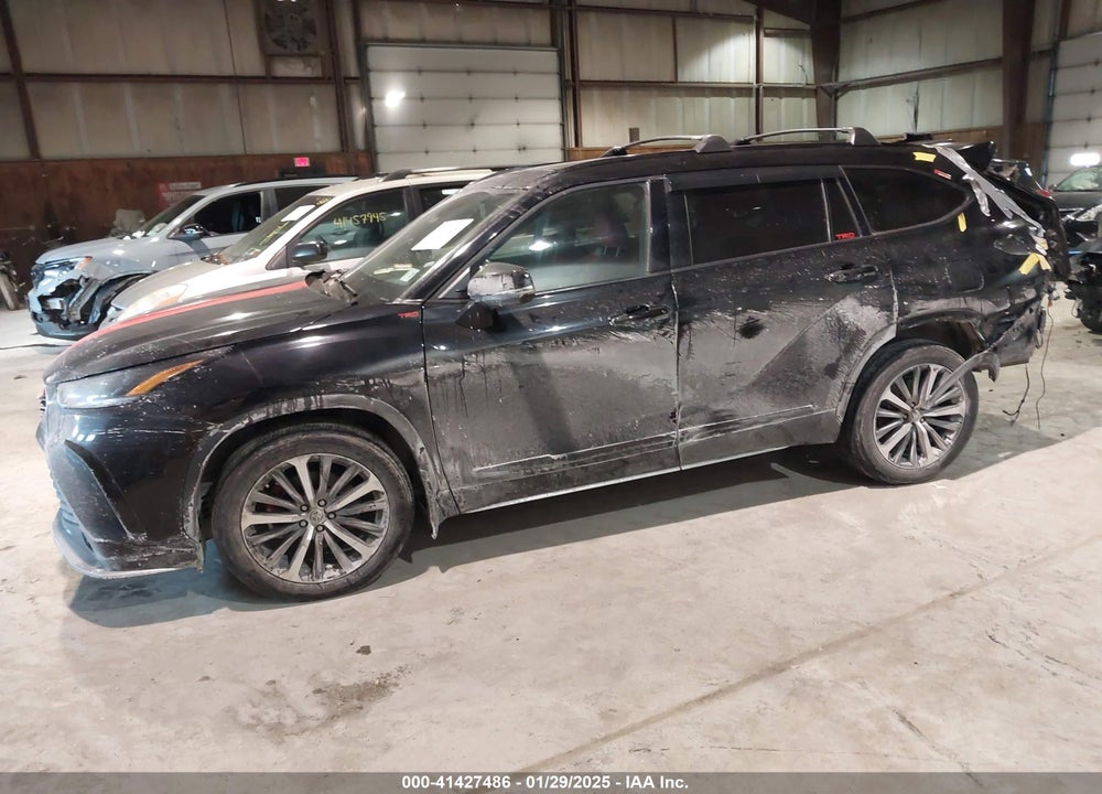 2022 TOYOTA HIGHLANDER XSE VIN: 5TDJZRBH2NS217359