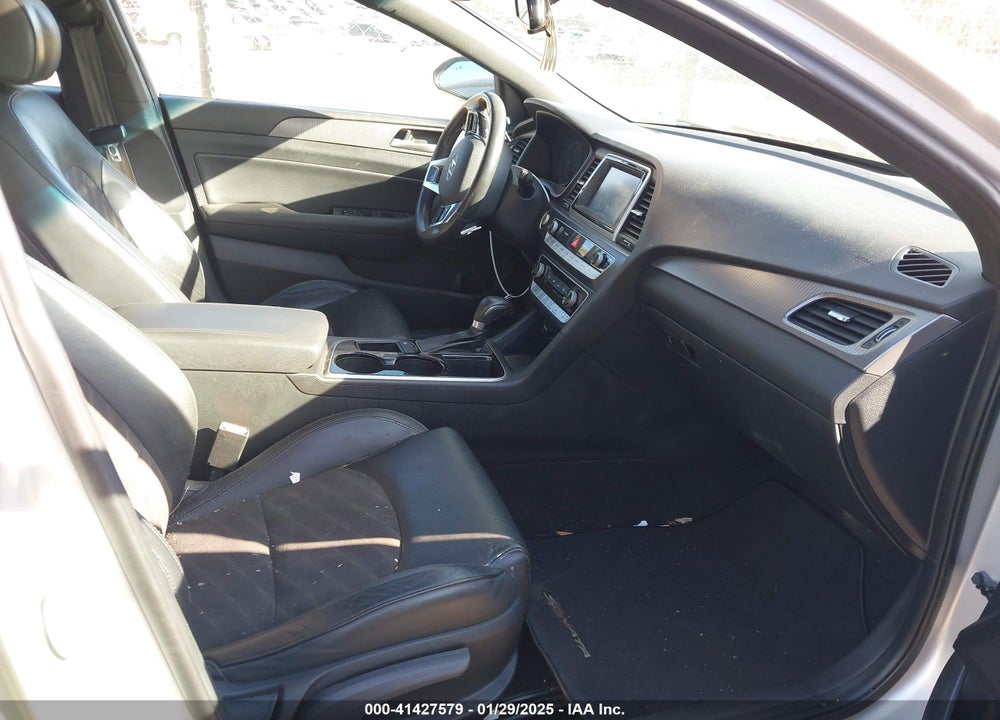 2018 HYUNDAI SONATA VIN: 5NPE34AF9JH685501