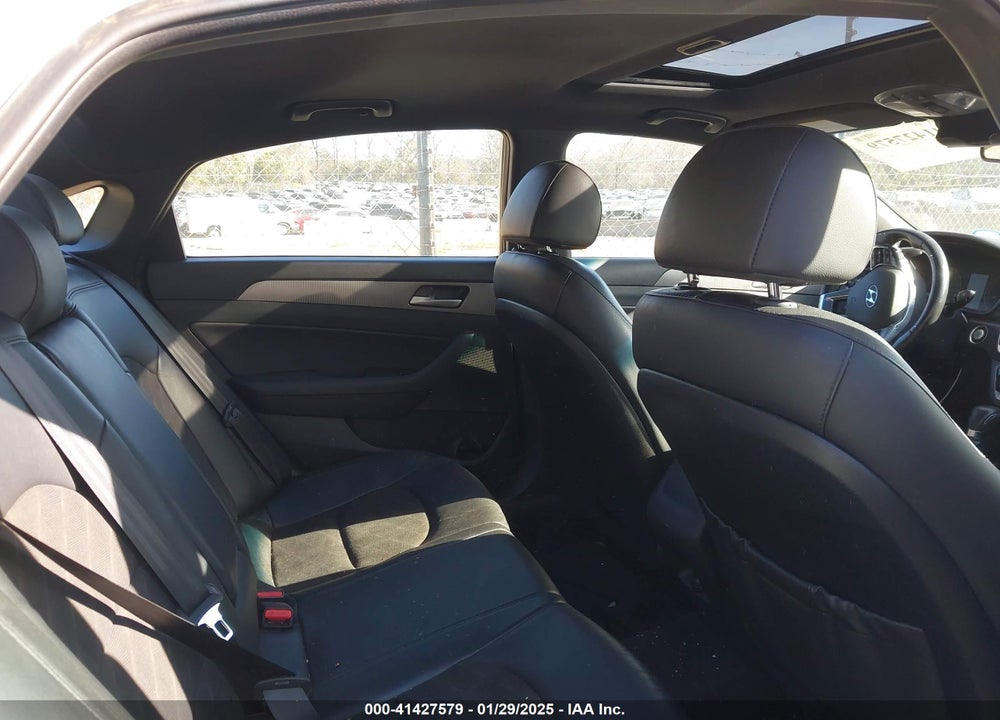 2018 HYUNDAI SONATA VIN: 5NPE34AF9JH685501