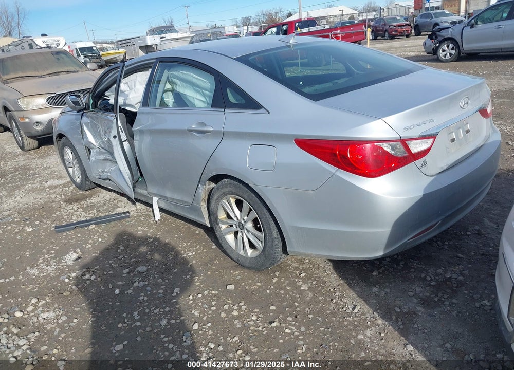 2012 HYUNDAI SONATA VIN: 5NPEB4AC3CH377039