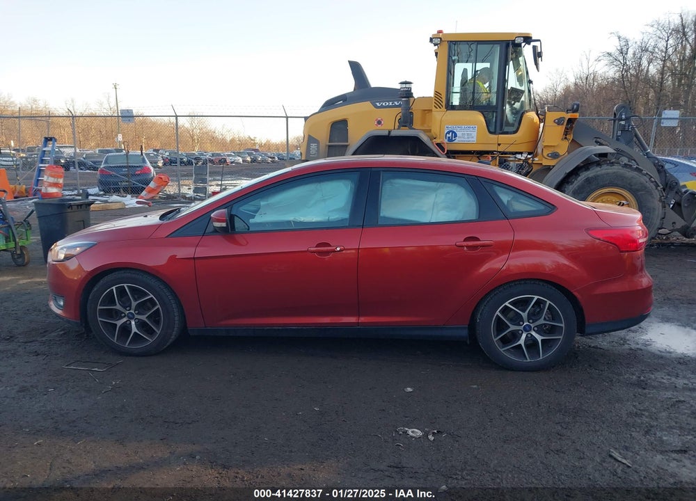 2018 FORD FOCUS VIN: 1FADP3H24JL318312