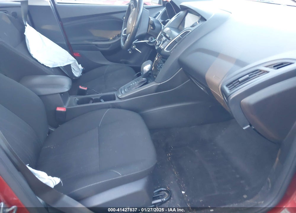 2018 FORD FOCUS VIN: 1FADP3H24JL318312