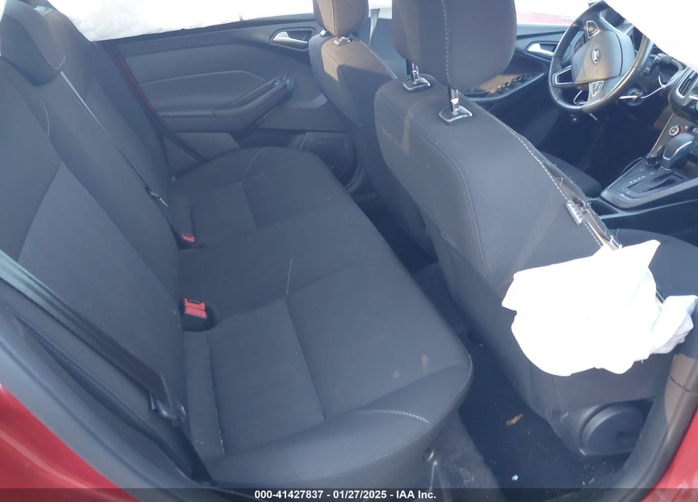 2018 FORD FOCUS VIN: 1FADP3H24JL318312