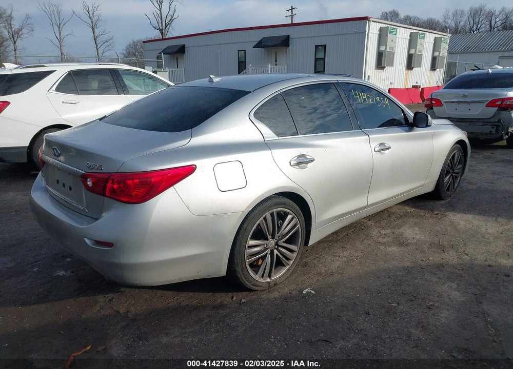 2015 INFINITI Q50 VIN: JN1BV7AR8FM417712
