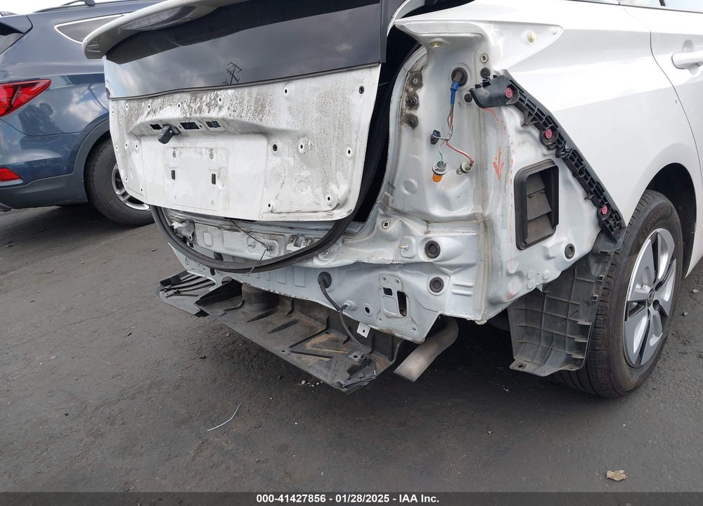 2016 TOYOTA PRIUS TWO ECO VIN: JTDKARFUXG3500969