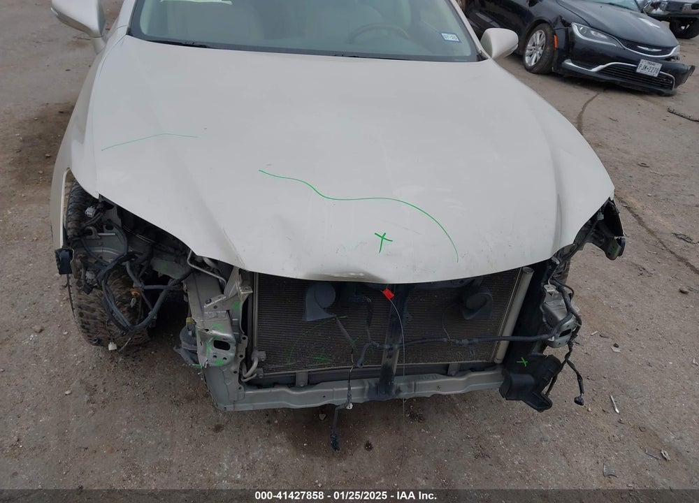 2011 LEXUS ES VIN: JTHBK1EG5B2429509