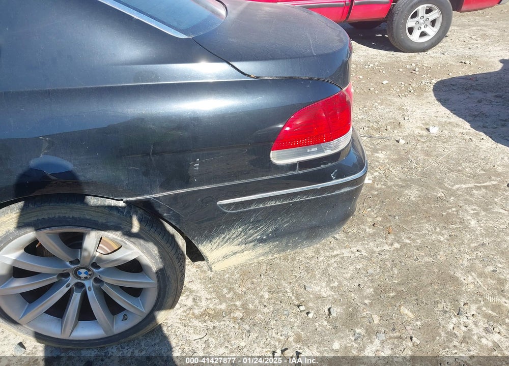 2008 BMW 750LI VIN: WBAHN83528DT84326