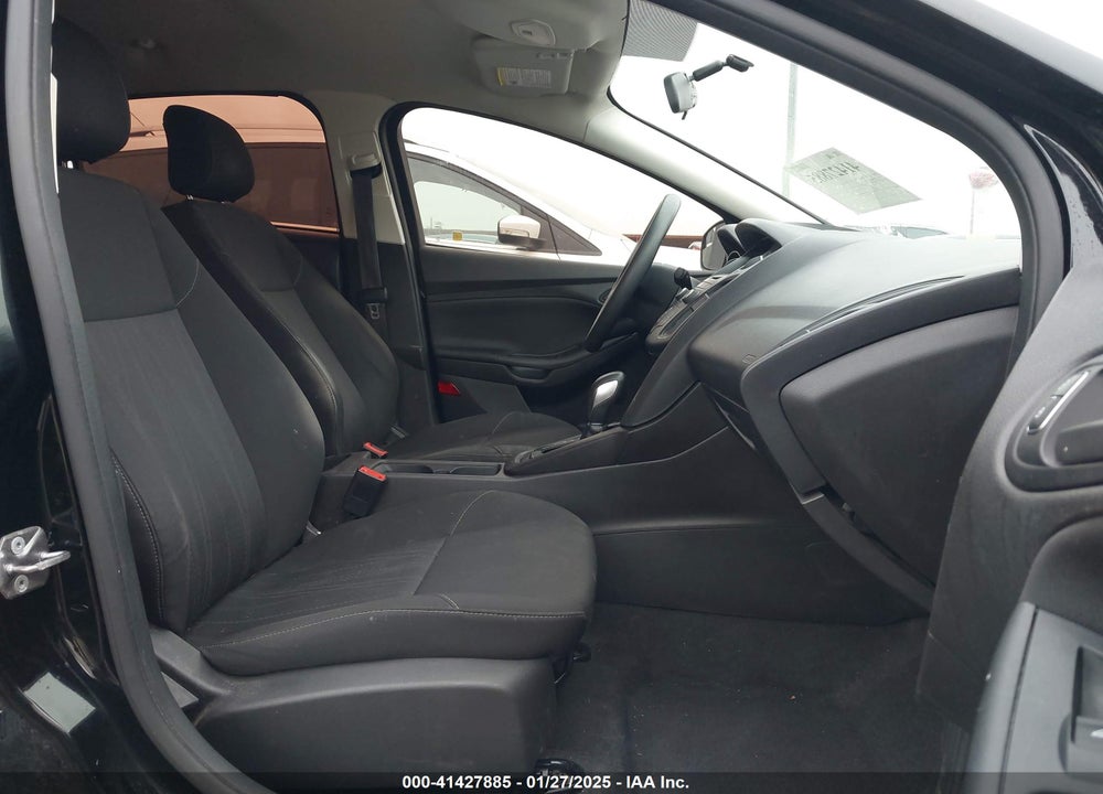 2017 FORD FOCUS S VIN: 1FADP3E20HL307886