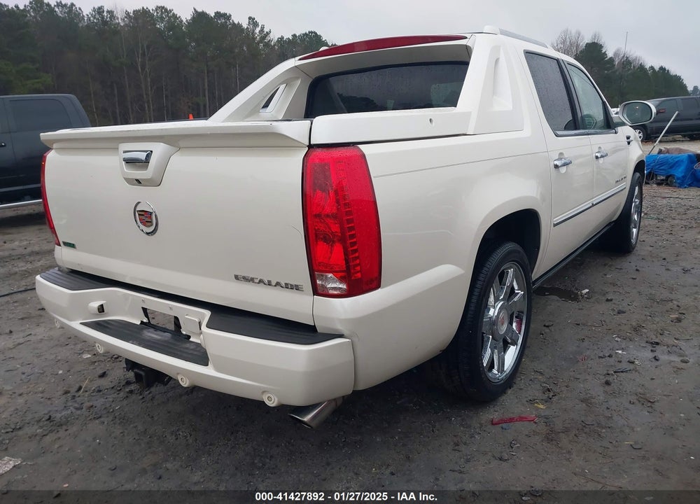 2011 CADILLAC ESCALADE EXT PREMIUM VIN: 3GYT4NEF5BG125158