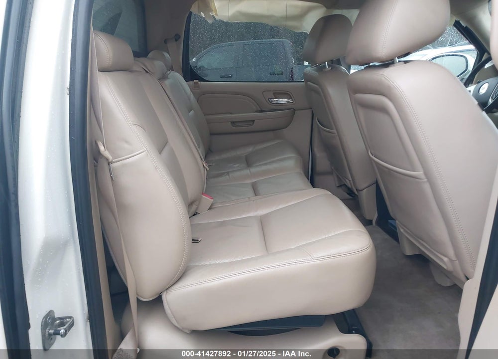 2011 CADILLAC ESCALADE EXT PREMIUM VIN: 3GYT4NEF5BG125158