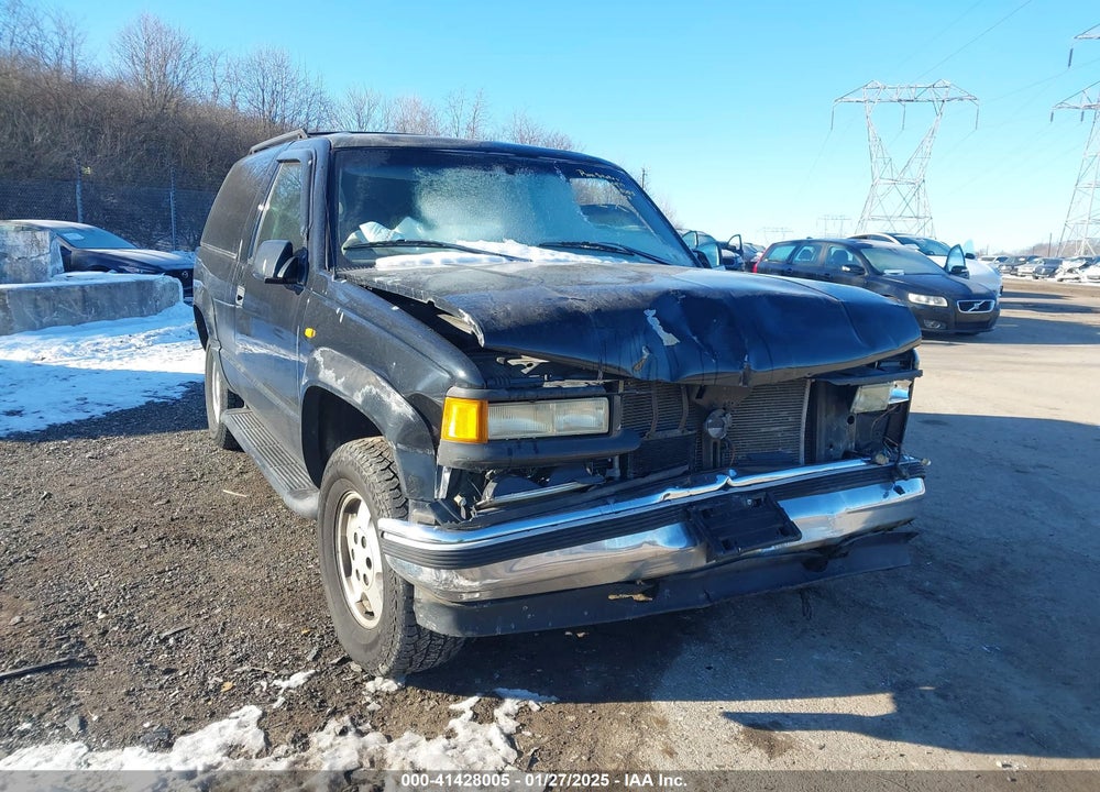 1998 CHEVROLET TAHOE VIN: 3GNEK18R5WG130358