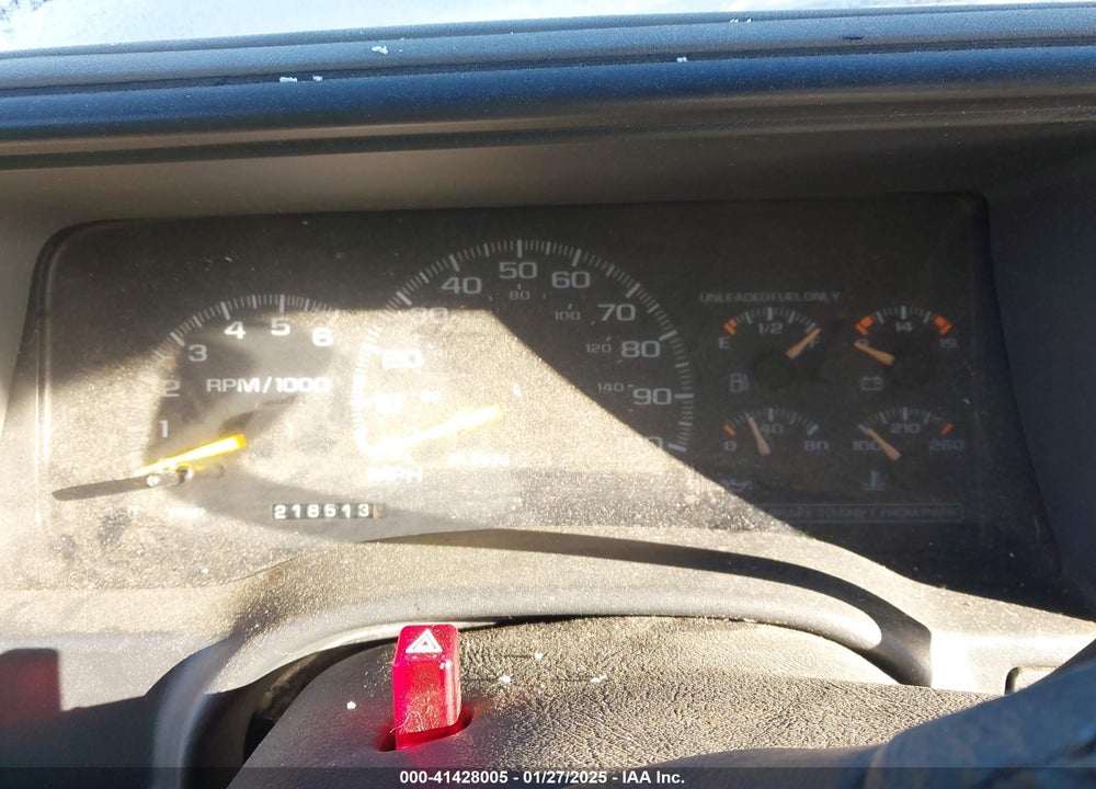1998 CHEVROLET TAHOE VIN: 3GNEK18R5WG130358