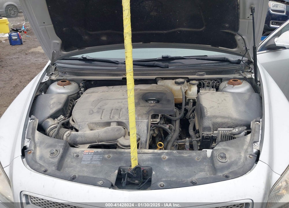 2011 CHEVROLET MALIBU VIN: 1G1ZE5E16BF156480