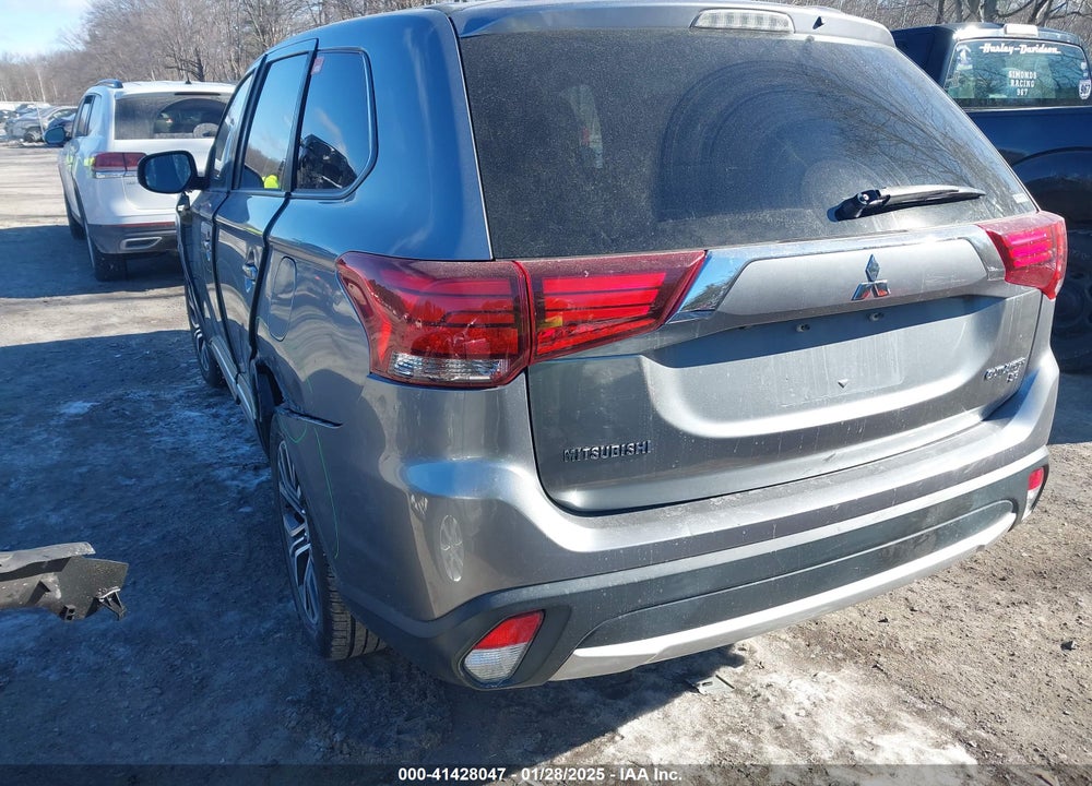 2018 MITSUBISHI OUTLANDER VIN: JA4AZ3A33JZ064903
