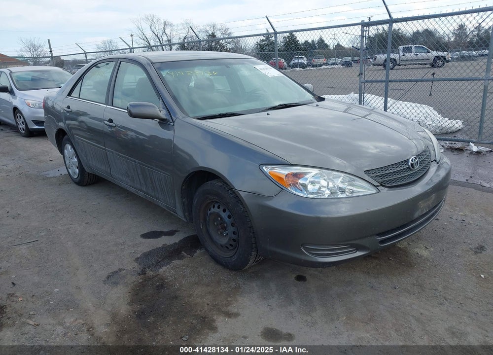 2004 TOYOTA CAMRY LE VIN: 4T1BE32K04U939881