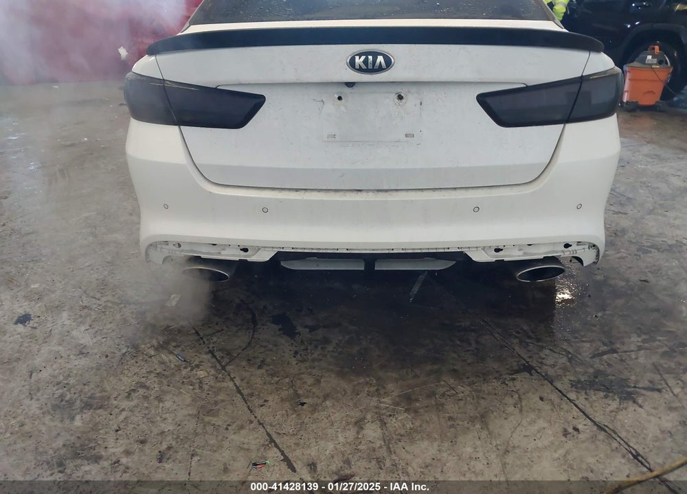 2016 KIA OPTIMA VIN: 5XXGW4L23GG016526