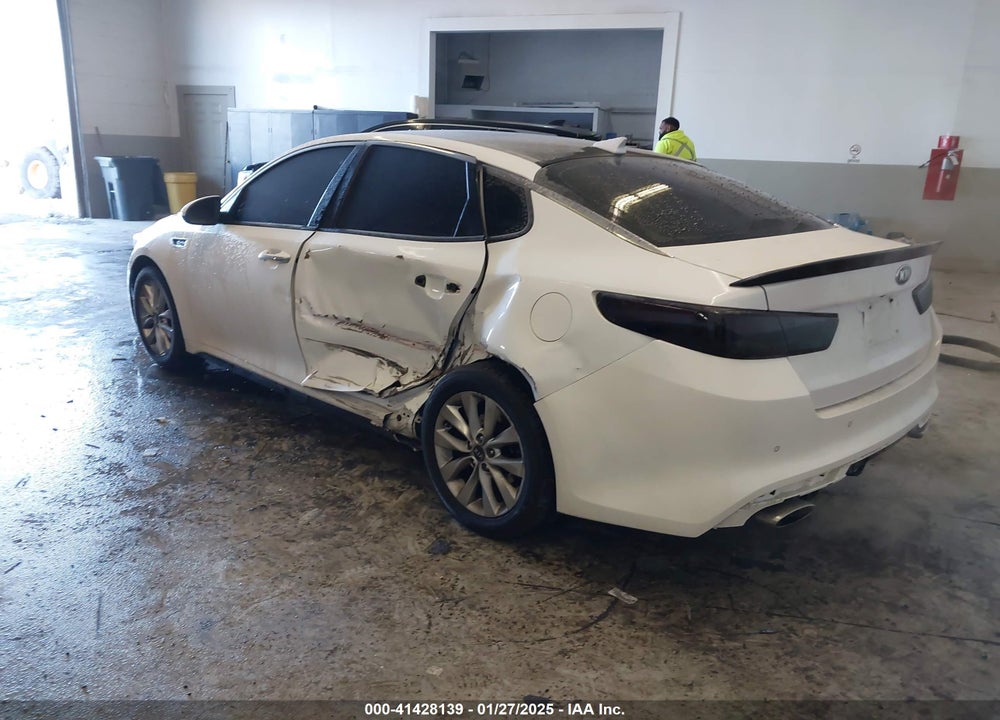 2016 KIA OPTIMA VIN: 5XXGW4L23GG016526