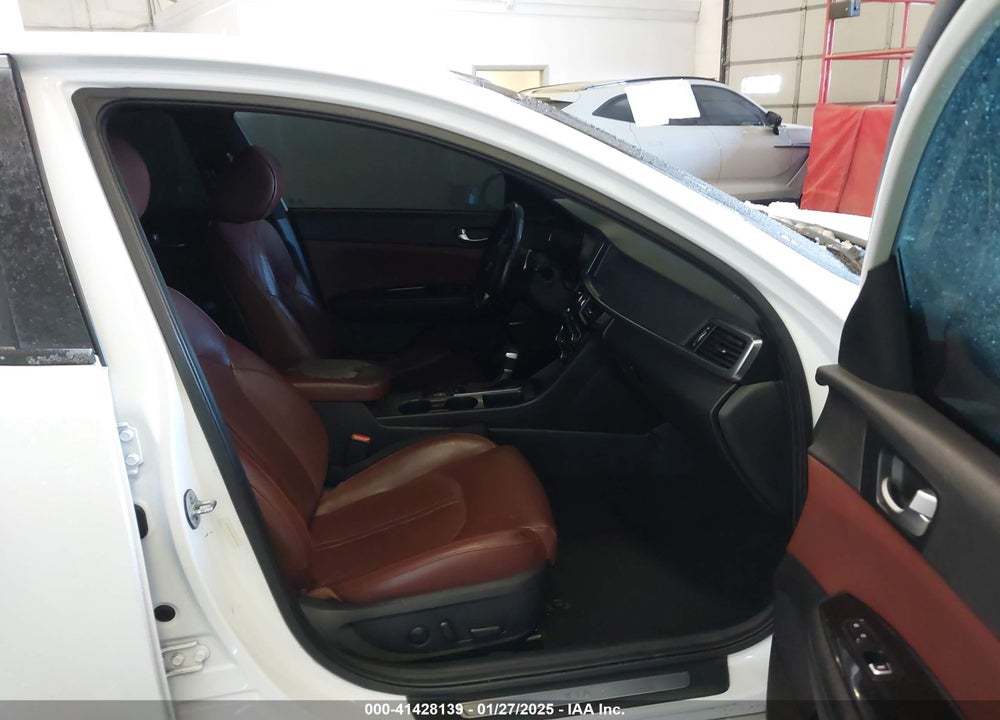 2016 KIA OPTIMA VIN: 5XXGW4L23GG016526