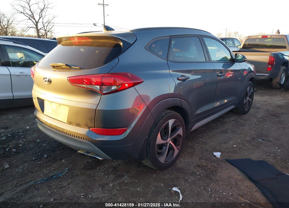 2018 HYUNDAI TUCSON VALUE VIN: KM8J33A2XJU694229