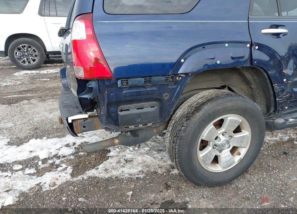 2007 TOYOTA 4RUNNER SR5 V6 VIN: JTEBU14R178100708