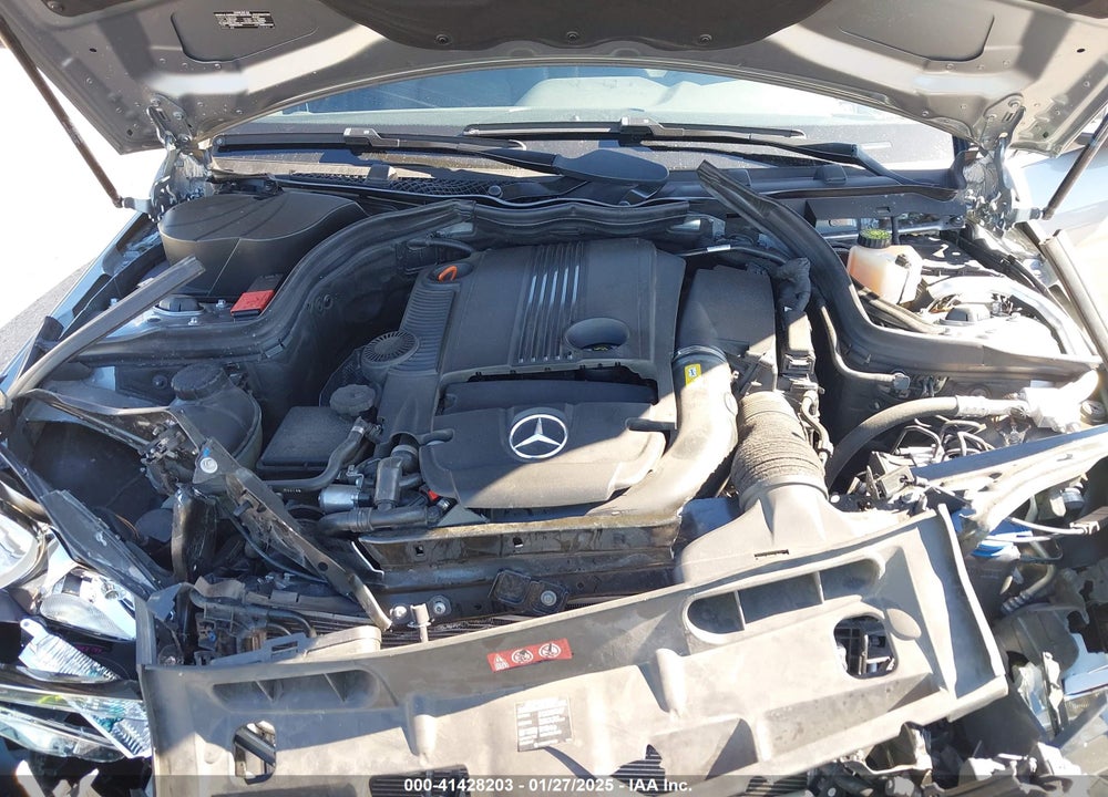 2013 MERCEDES-BENZ C 250 LUXURY/SPORT VIN: WDDGF4HBXDR289339
