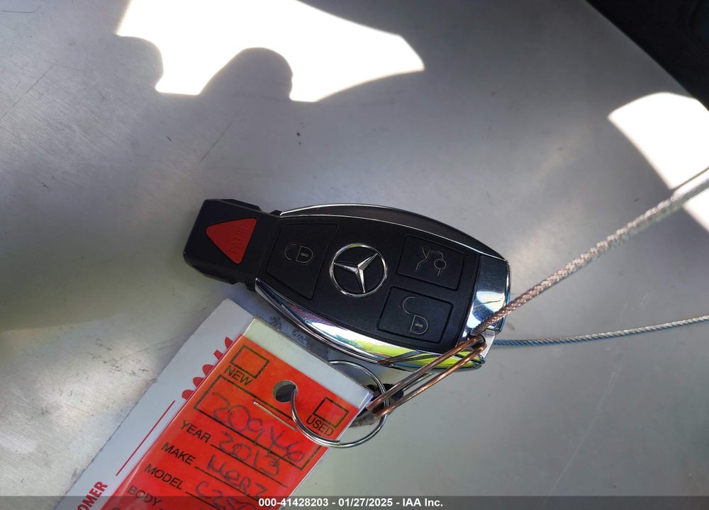 2013 MERCEDES-BENZ C 250 LUXURY/SPORT VIN: WDDGF4HBXDR289339