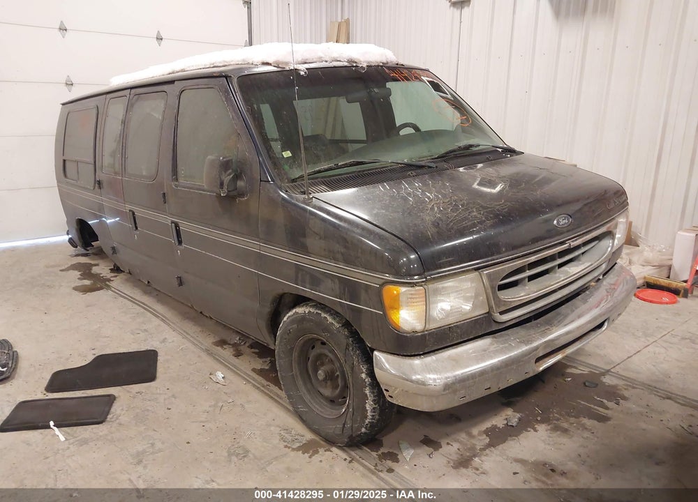 2000 FORD E-150 RECREATIONAL VIN: 1FDRE1423YHB55824