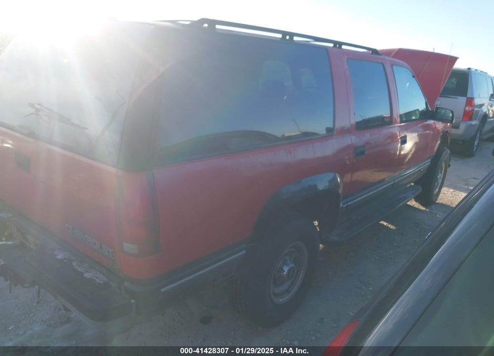 1999 CHEVROLET SUBURBAN 2500 VIN: 1GNGK26J8XJ377255