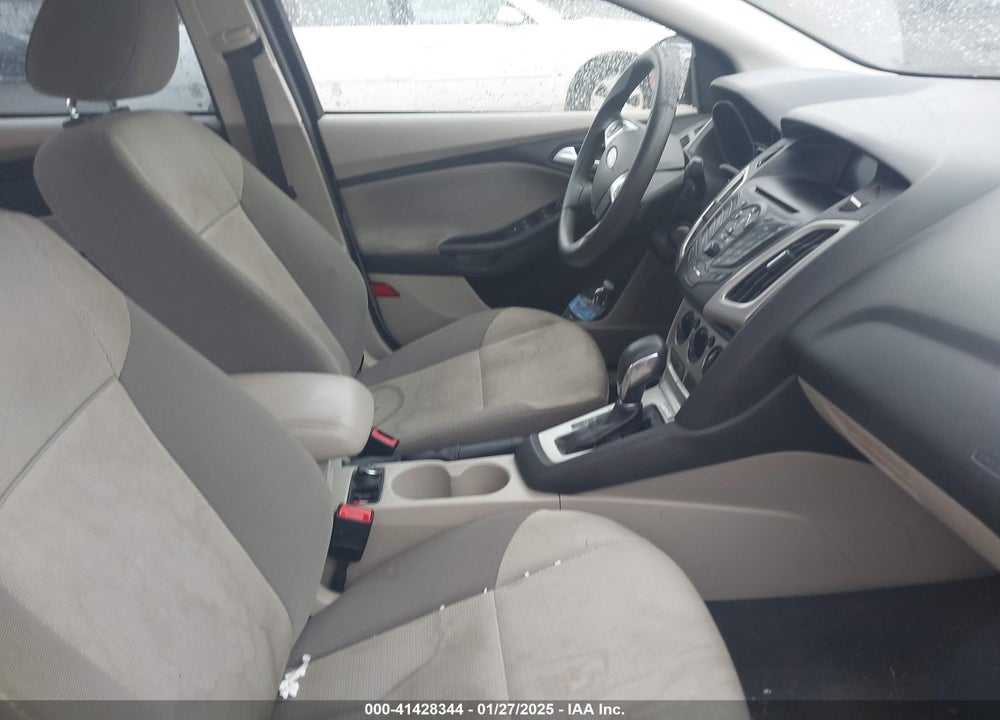 2014 FORD FOCUS SE VIN: 1FADP3F27EL376309