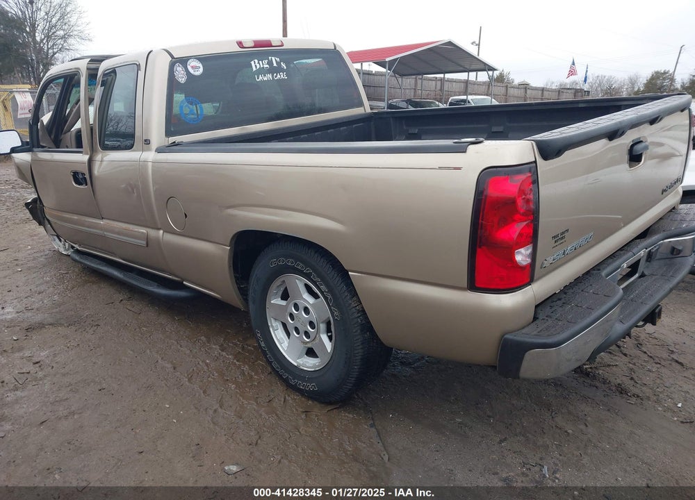 2004 CHEVROLET SILVERADO 1500 LS VIN: 2GCEC19V041266274