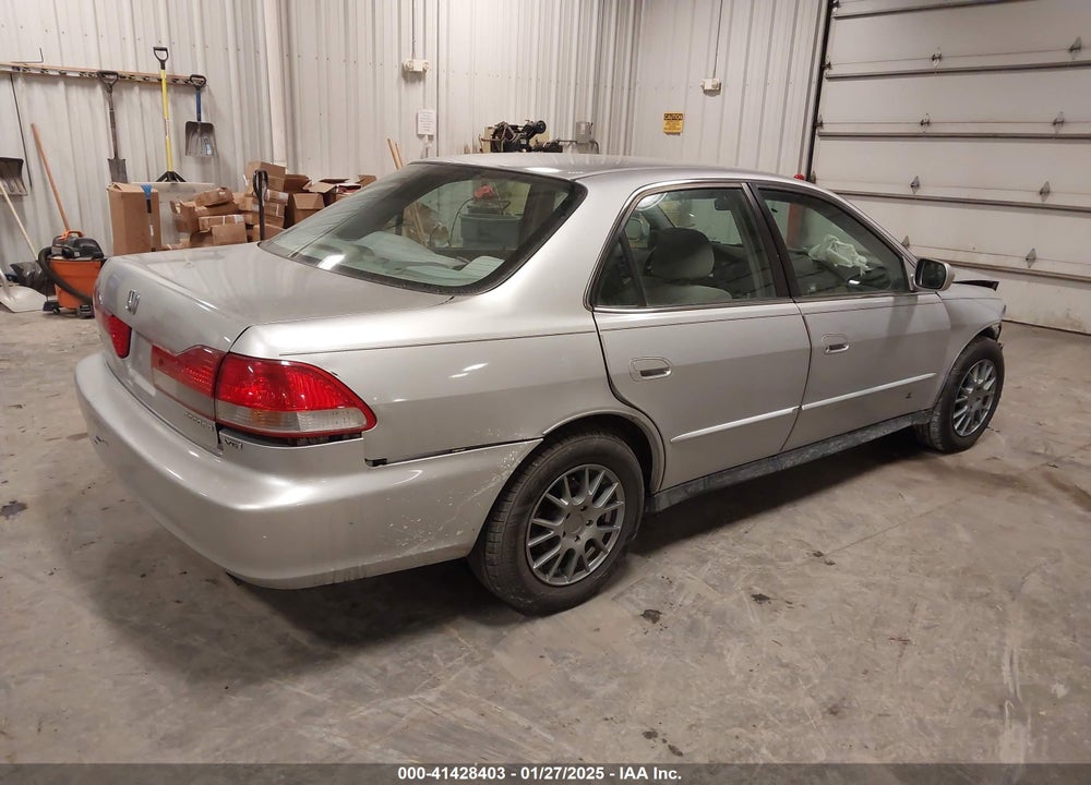 2001 HONDA ACCORD 3.0 LX VIN: 1HGCG16491A012217