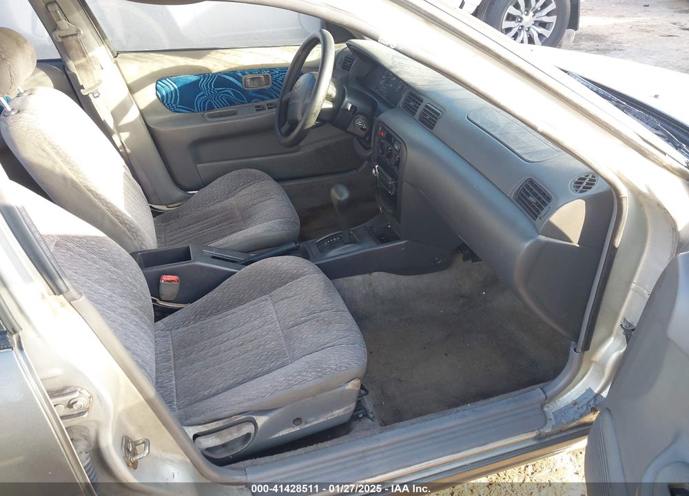 1998 NISSAN SENTRA GLE/GXE/XE VIN: 1N4AB41D7WC735109