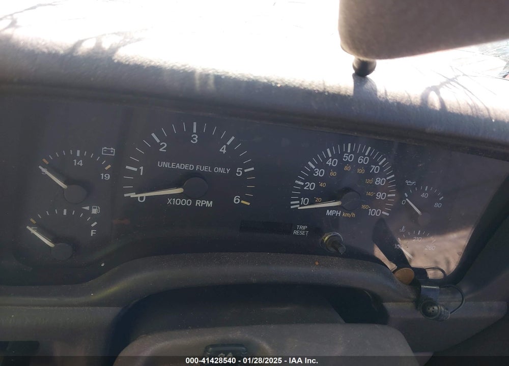 1998 JEEP CHEROKEE VIN: 1J4FJ68S9WL140338