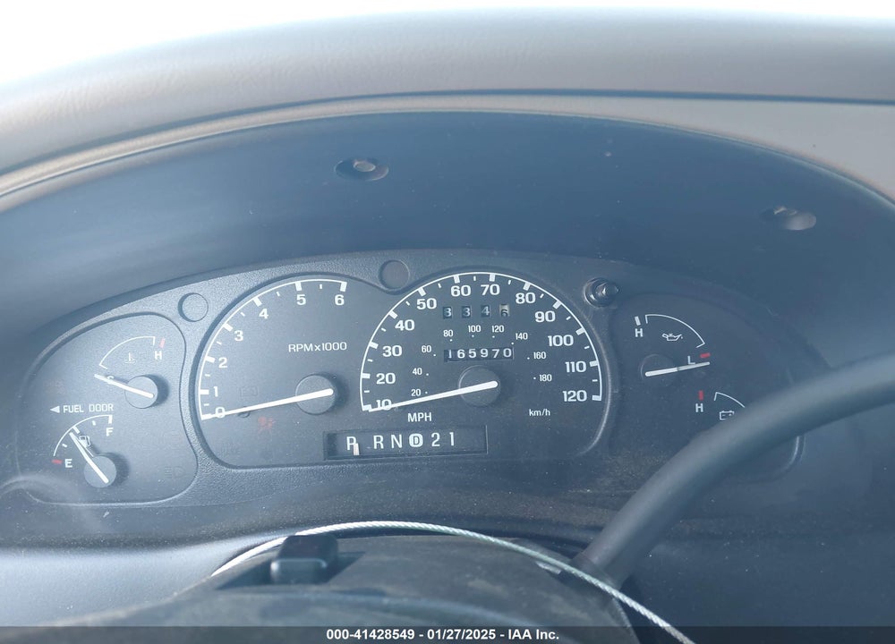 2000 FORD EXPLORER XLT VIN: 1FMZU73E8YZB29988