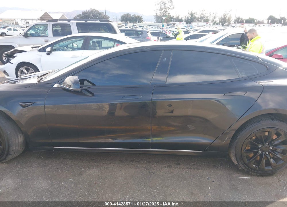 2017 TESLA MODEL S VIN: 5YJSA1E2XHF213346