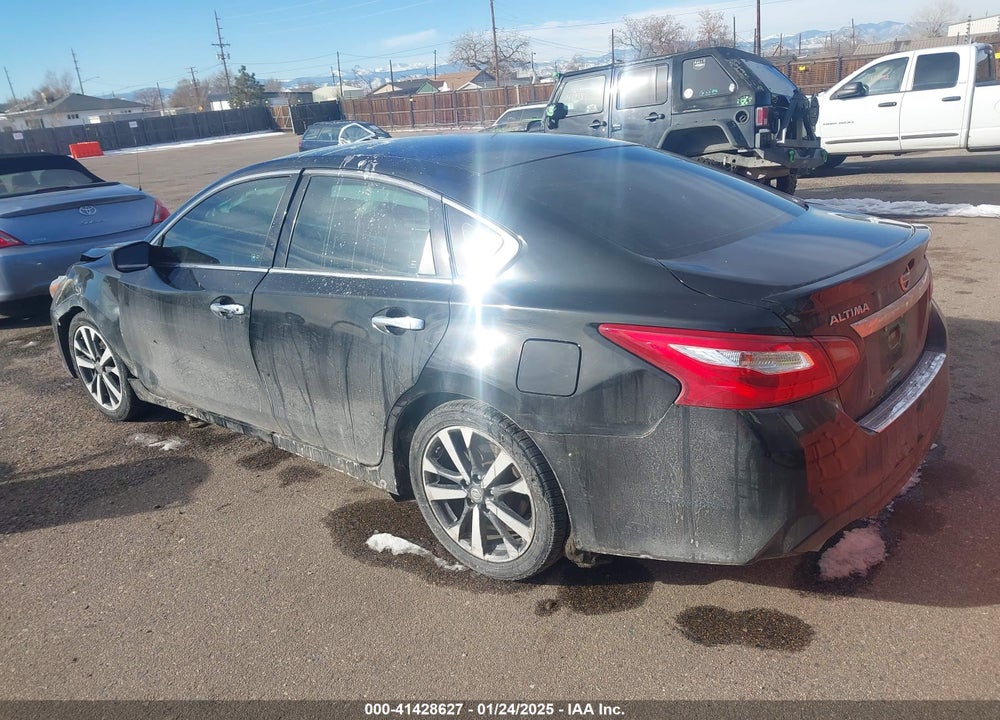 2017 NISSAN ALTIMA VIN: 1N4AL3AP4HN320385